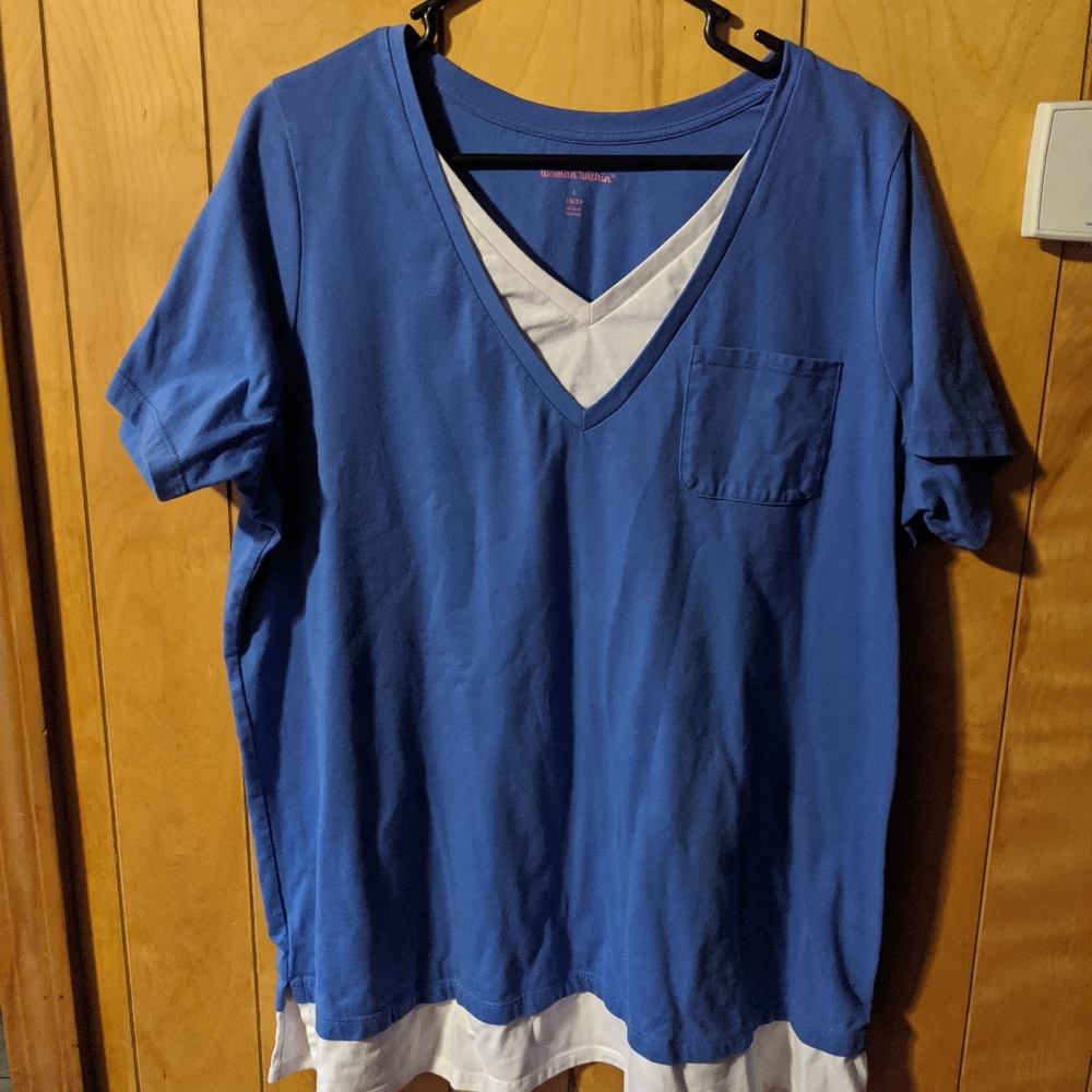 Woman within pocket t shirt.